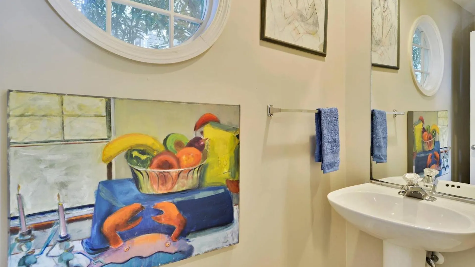 Artist Garden By Avantstay Great Location W Balcony Outdoor Dining Shared Pool Bbq Week Long Stays Key West
