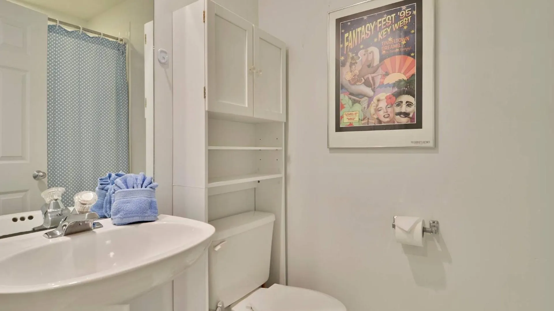 Tatil Evi Artist Garden By Avantstay Great Location W Balcony Outdoor Dining Shared Pool Bbq Week Long Stays Key West
